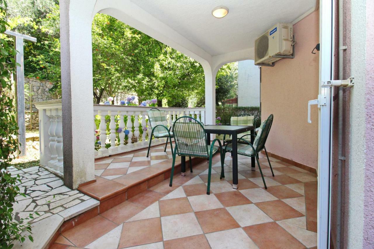 Apartments Alex Башка Экстерьер фото